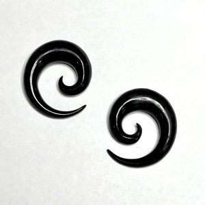 00 Gauge Horn spirals